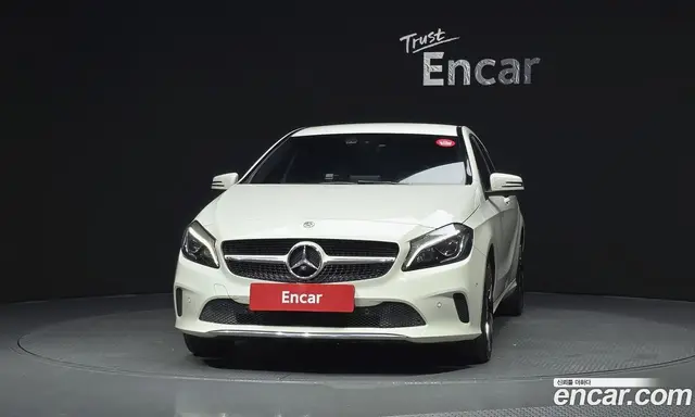 Mercedes-Benz A-Class 2018 1.6 автомат (гидро), миниатюра 3