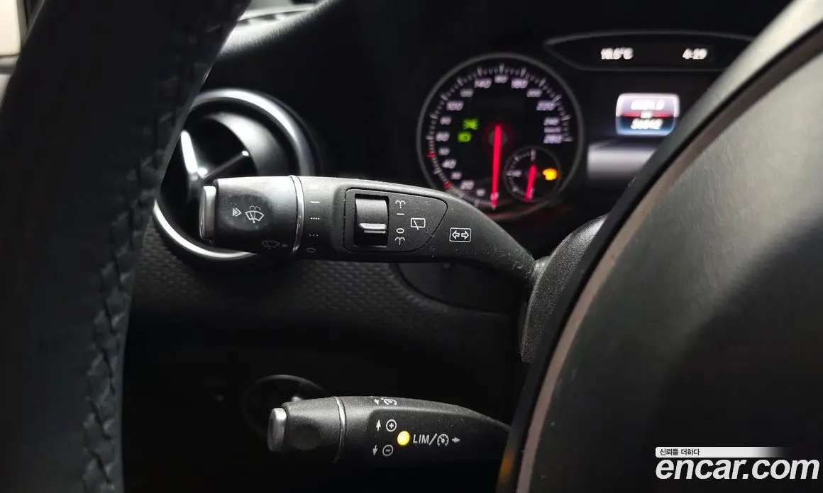 Mercedes-Benz A-Class 2018 1.6 автомат (гидро), фото 24