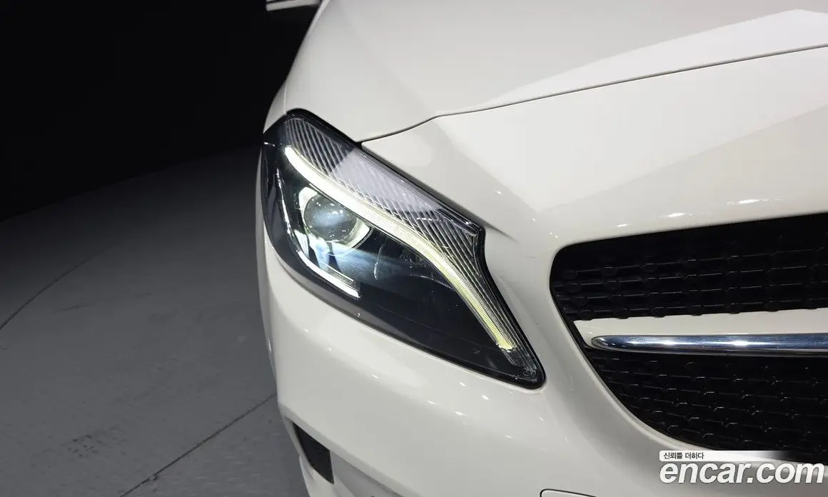 Mercedes-Benz A-Class 2018 1.6 автомат (гидро), фото 8