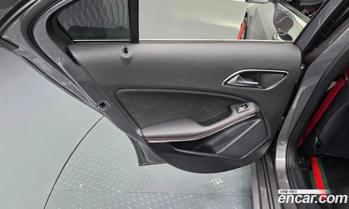 Mercedes-Benz A-Class 2018 2.0 автомат (гидро), фото 15