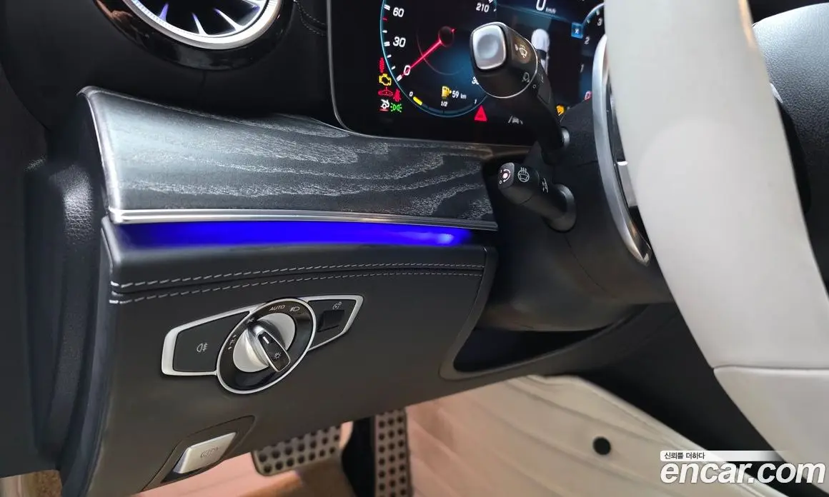 Mercedes-Benz AMG GT 2022 3.0 автомат (гидро), фото 30