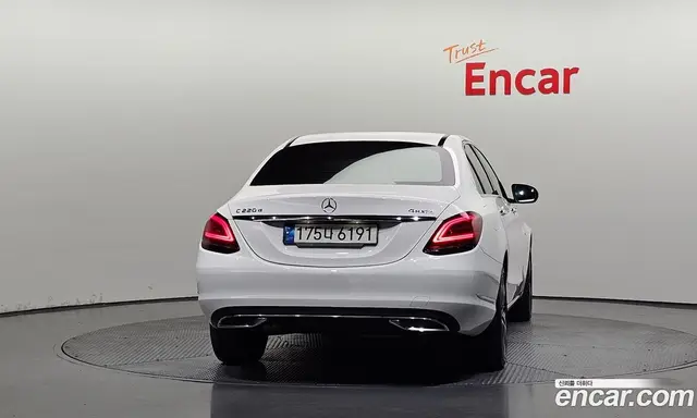 Mercedes-Benz C-Class 2020 1.9 автомат (гидро), миниатюра 4