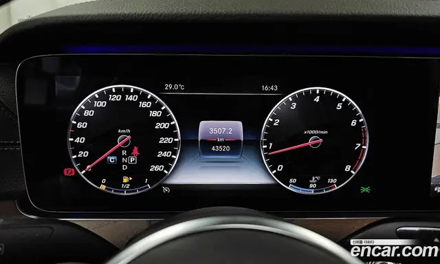 Mercedes-Benz E-Class 2019 2.0 автомат (гидро), миниатюра 11