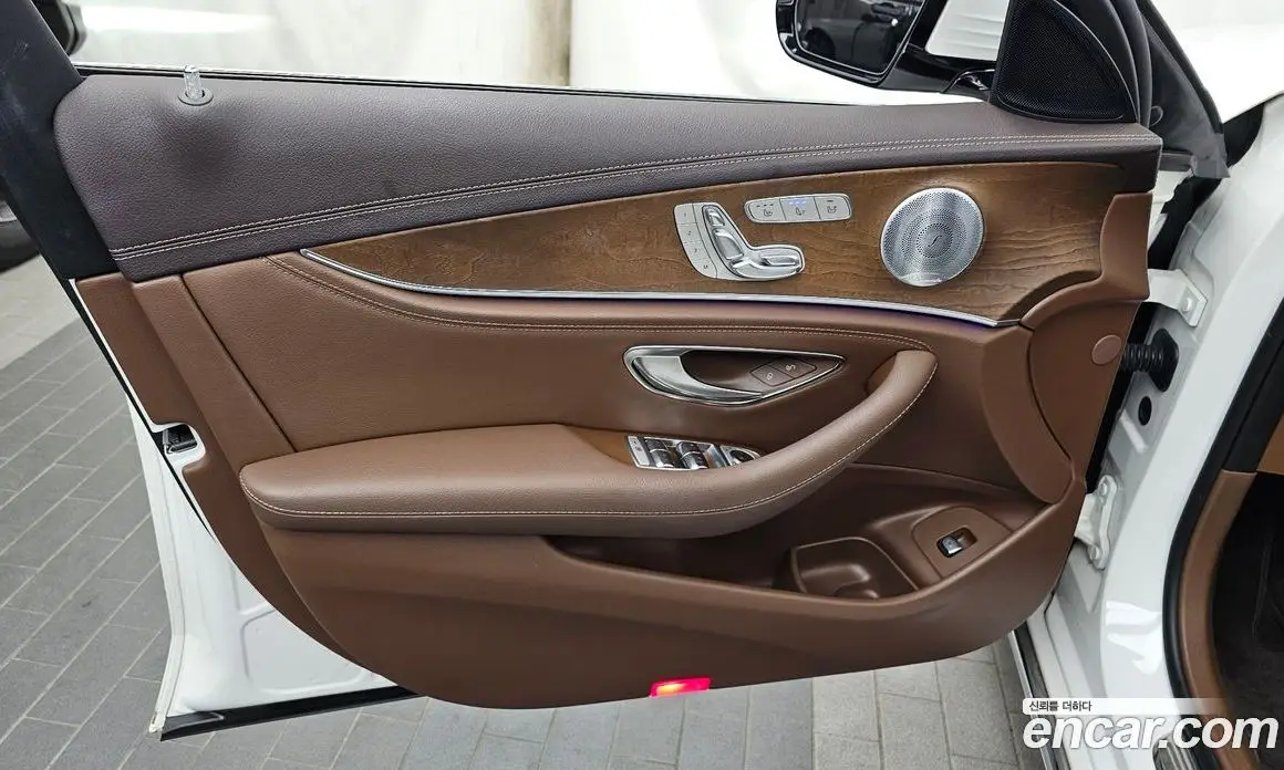 Mercedes-Benz E-Class 2019 2.0 автомат (гидро), фото 14