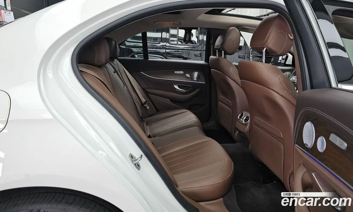 Mercedes-Benz E-Class 2019 2.0 автомат (гидро), фото 18