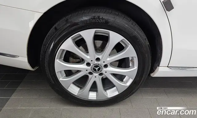Mercedes-Benz E-Class 2019 2.0 автомат (гидро), миниатюра 5
