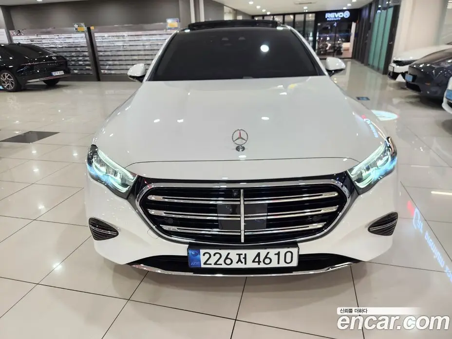 Mercedes-Benz E-Class 2024 2.0 автомат (гидро), фото 3
