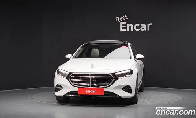 Mercedes-Benz E-Class 2026 2.0 автомат (гидро), миниатюра 3