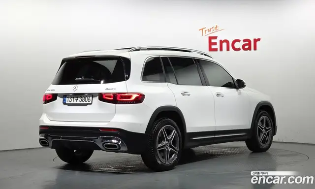 Mercedes-Benz GLB-Class 2022 2.0 автомат (гидро), миниатюра 2
