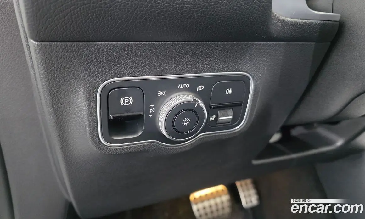 Mercedes-Benz GLB-Class 2022 2.0 автомат (гидро), фото 28