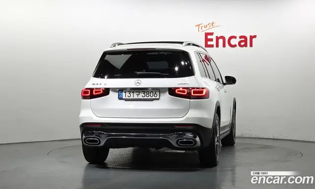 Mercedes-Benz GLB-Class 2022 2.0 автомат (гидро), миниатюра 4