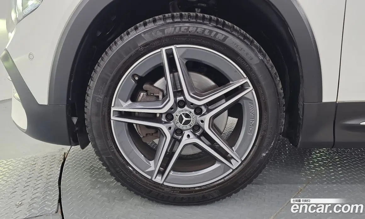 Mercedes-Benz GLB-Class 2022 2.0 автомат (гидро), фото 5