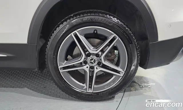 Mercedes-Benz GLB-Class 2022 2.0 автомат (гидро), миниатюра 7