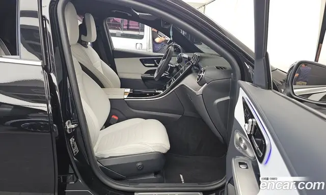 Mercedes-Benz GLC-Class 2024 2.0 автомат (гидро), миниатюра 11