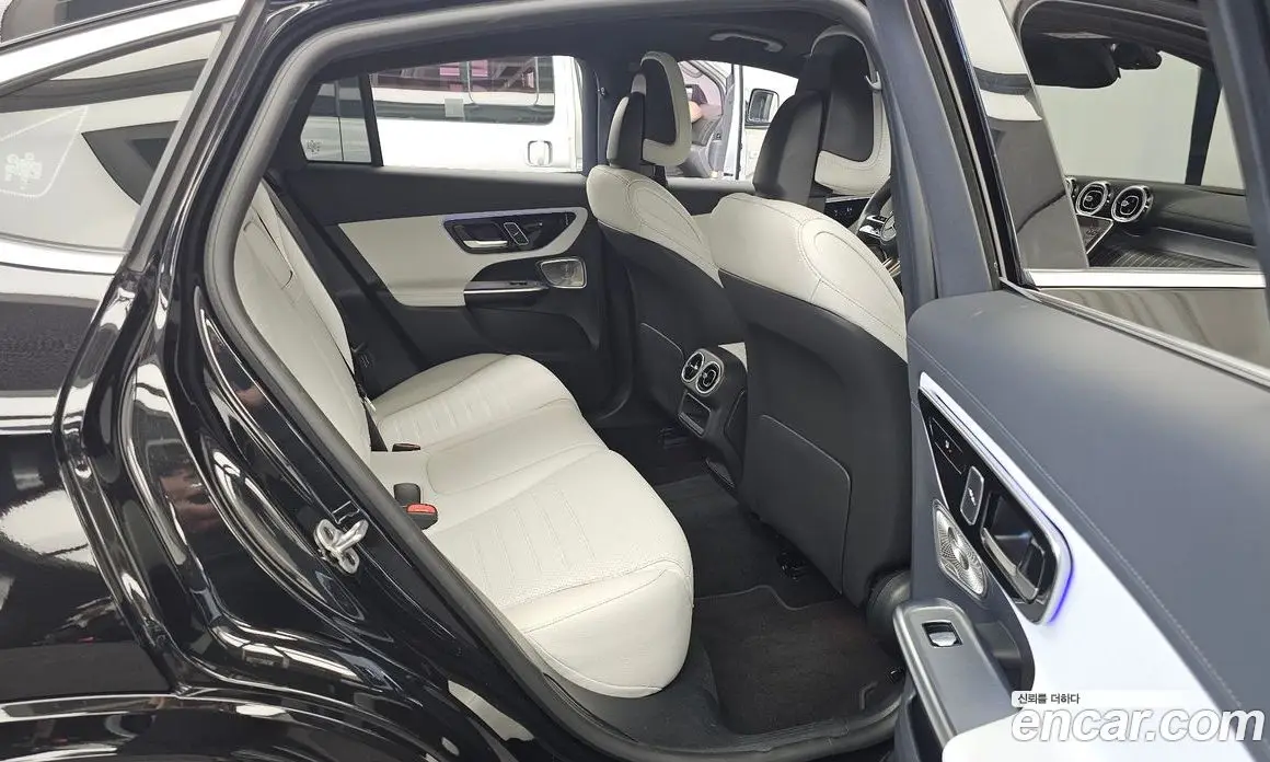 Mercedes-Benz GLC-Class 2024 2.0 автомат (гидро), фото 12