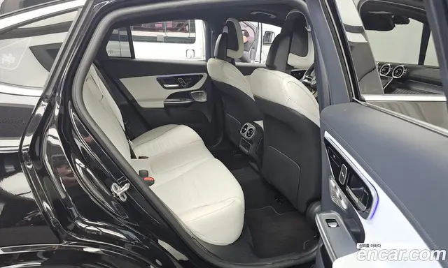Mercedes-Benz GLC-Class 2024 2.0 автомат (гидро), миниатюра 12