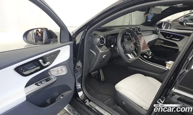 Mercedes-Benz GLC-Class 2024 2.0 автомат (гидро), миниатюра 10