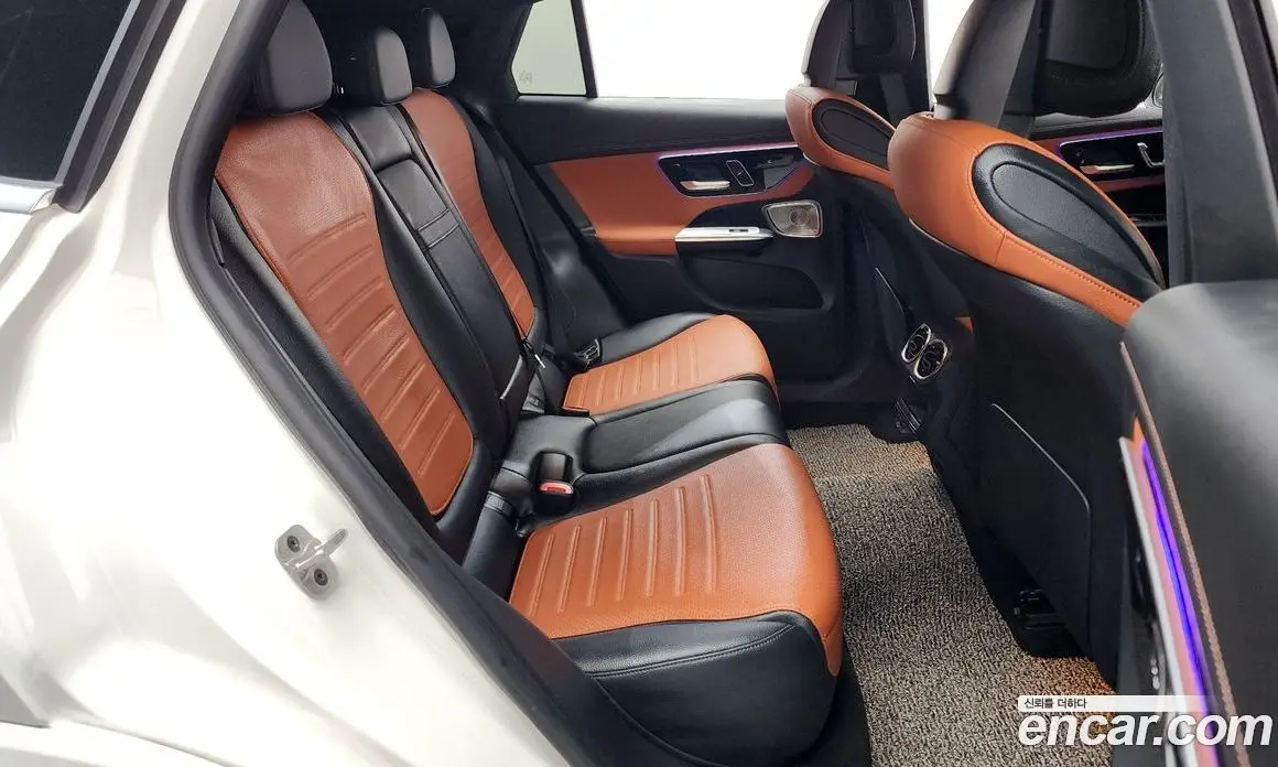 Mercedes-Benz GLC-Class 2024 2.0 автомат (гидро), фото 17