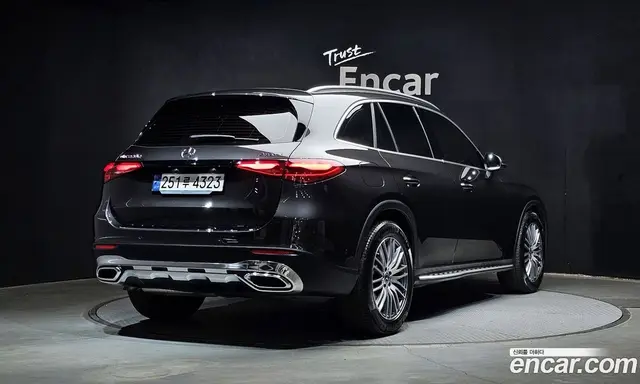 Mercedes-Benz GLC-Class 2024 2.0 автомат (гидро), миниатюра 2