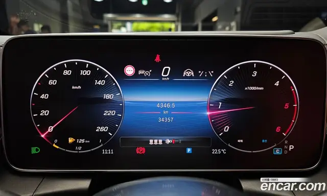 Mercedes-Benz GLC-Class 2024 2.0 автомат (гидро), миниатюра 11