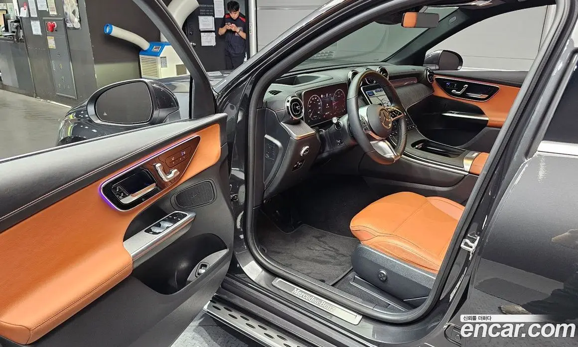 Mercedes-Benz GLC-Class 2024 2.0 автомат (гидро), фото 13