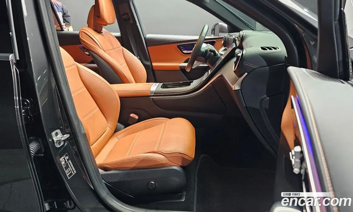 Mercedes-Benz GLC-Class 2024 2.0 автомат (гидро), фото 16