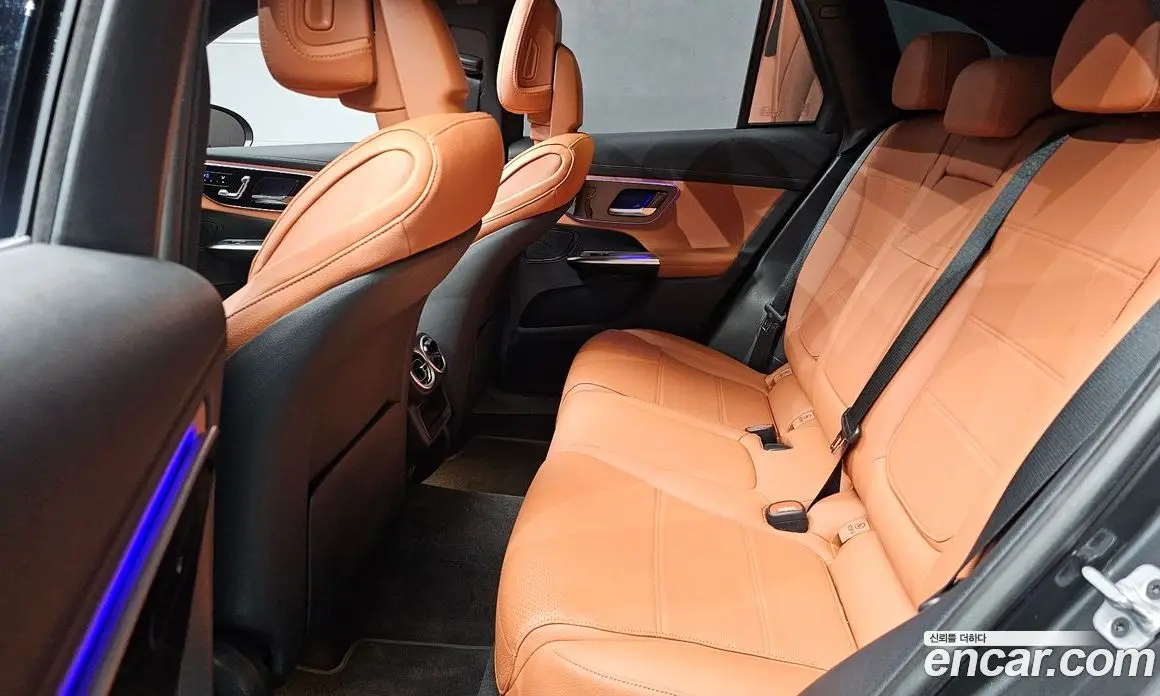 Mercedes-Benz GLC-Class 2024 2.0 автомат (гидро), фото 17