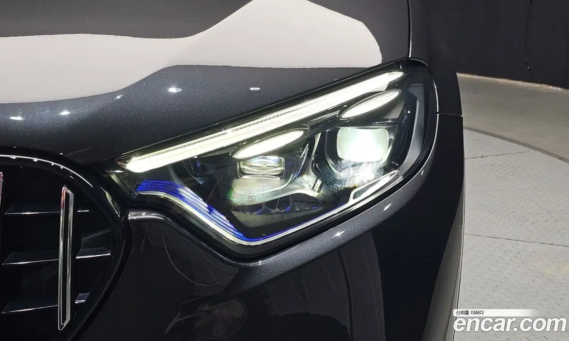 Mercedes-Benz GLC-Class 2024 2.0 автомат (гидро), фото 8