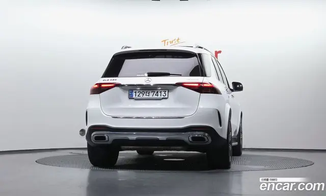 Mercedes-Benz GLE-Class 2023 3.0 автомат (гидро), миниатюра 4