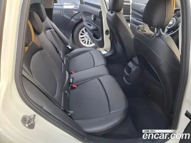 Mini Clubman 2017 2.0 автомат (гидро), миниатюра 10