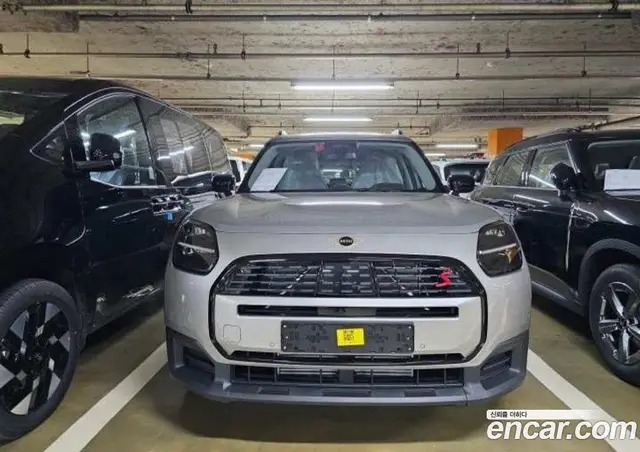 Mini Countryman, 2026, 1 км