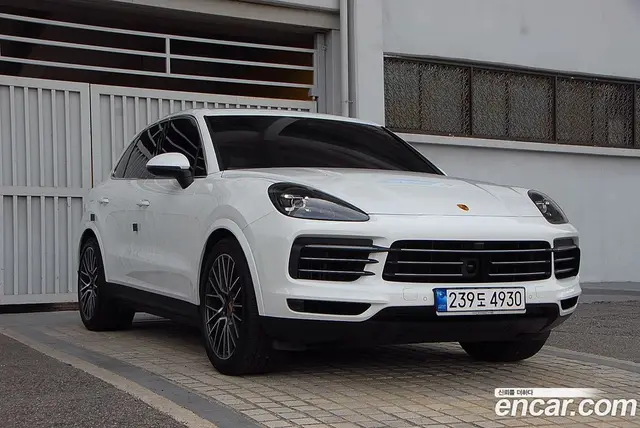 Porsche Cayenne 2023 3.0 автомат (гидро), миниатюра 4