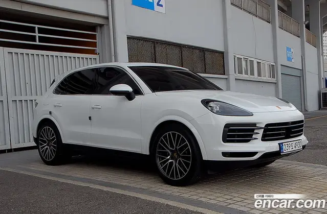 Porsche Cayenne 2023 3.0 автомат (гидро), миниатюра 7