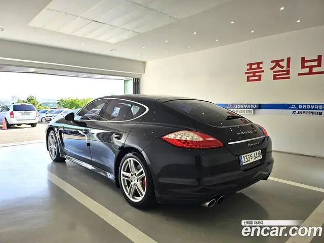 Porsche Panamera 2010 4.8 автомат (гидро), миниатюра 6