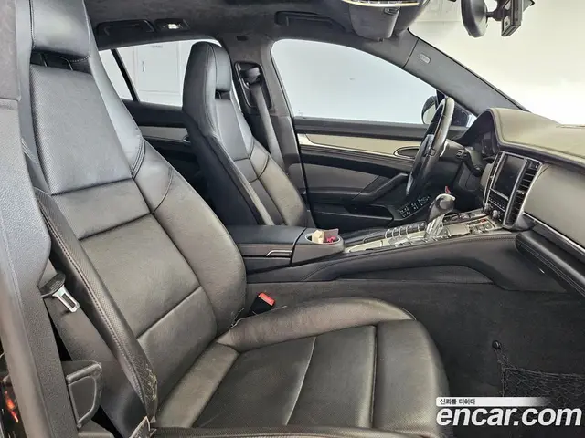 Porsche Panamera 2010 4.8 автомат (гидро), миниатюра 9