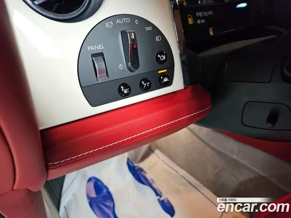 Rolls-Royce Dawn 2019 6.6 автомат (гидро), фото 16 Rolls-Royce Dawn 2019 6.6 автомат (гидро), фото 16