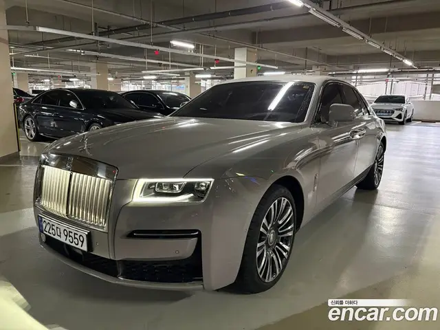 Rolls-Royce Ghost, 2022, 13 500 км