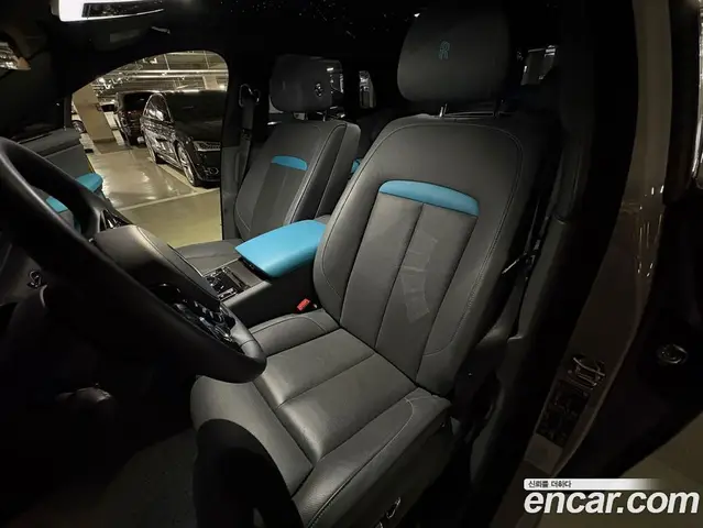 Rolls-Royce Ghost 2022 6.7 автомат (гидро), миниатюра 8 Rolls-Royce Ghost 2022 6.7 автомат (гидро), миниатюра 8