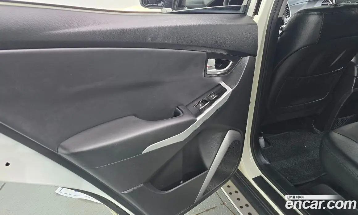 SsangYong Korando 2015 2.0 автомат (гидро), фото 15 SsangYong Korando 2015 2.0 автомат (гидро), фото 15