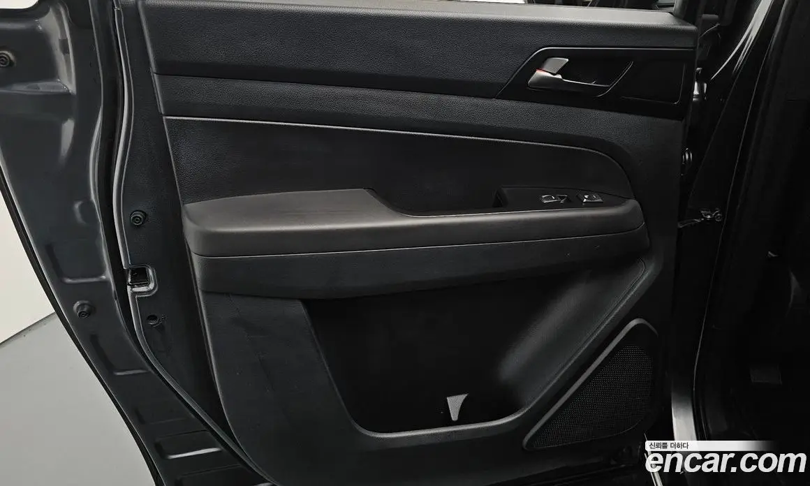 SsangYong Rexton 2019 2.2 автомат (гидро), фото 15