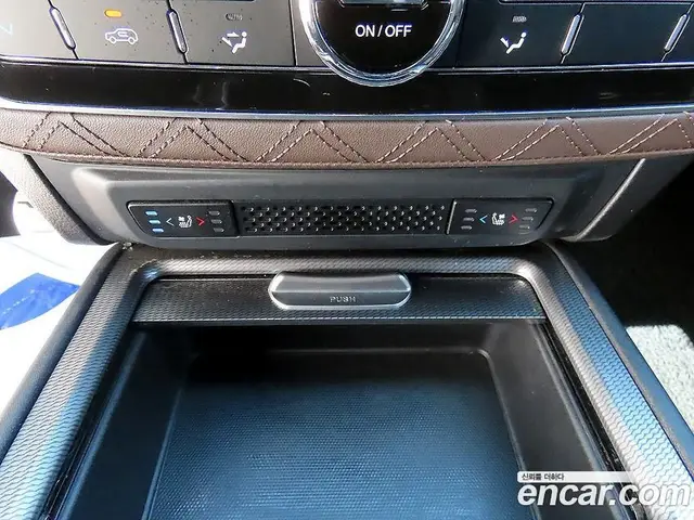 SsangYong Rexton 2021 2.2 автомат (гидро), миниатюра 11
