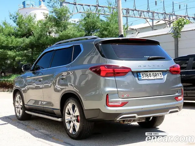 SsangYong Rexton 2021 2.2 автомат (гидро), миниатюра 3