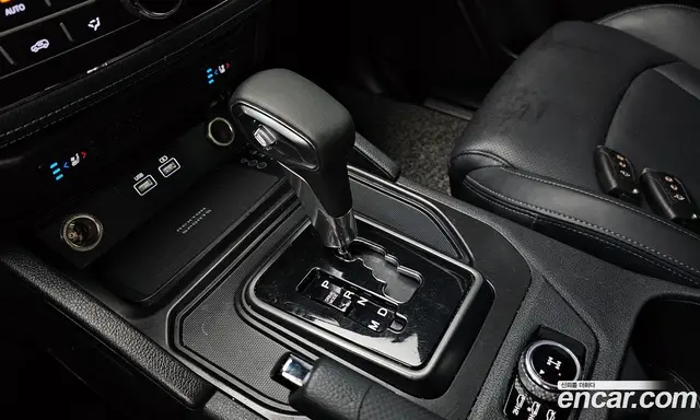SsangYong Rexton 2022 2.2 автомат (гидро), миниатюра 9