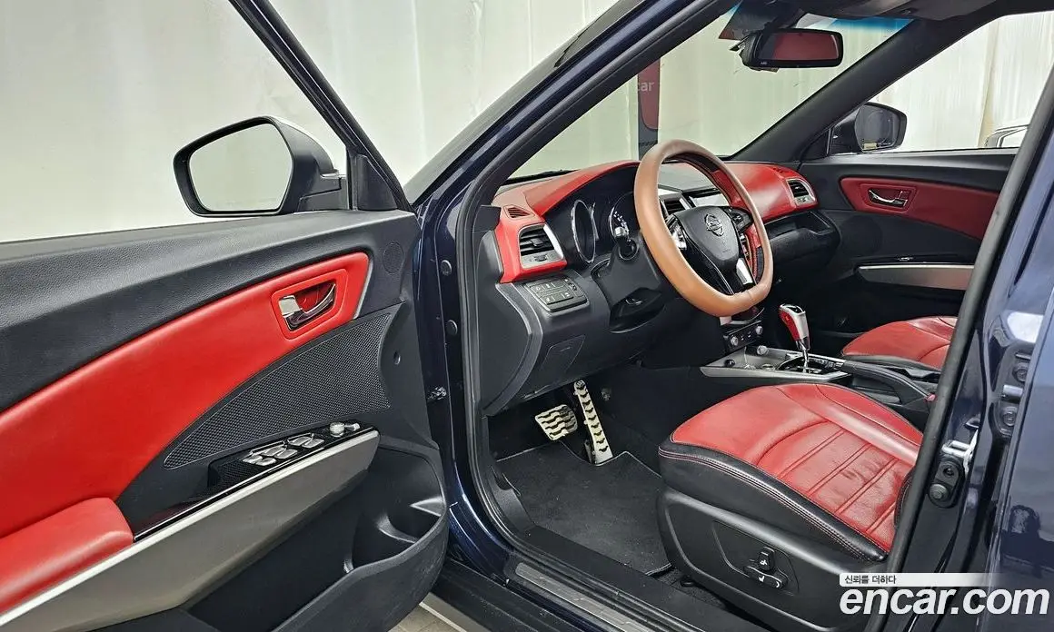 SsangYong TIBOLI 2015 1.6 автомат (гидро), фото 10