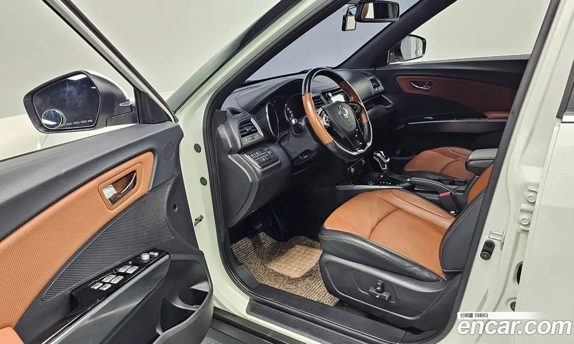 SsangYong TIBOLI 2018 1.6 автомат (гидро), фото 10