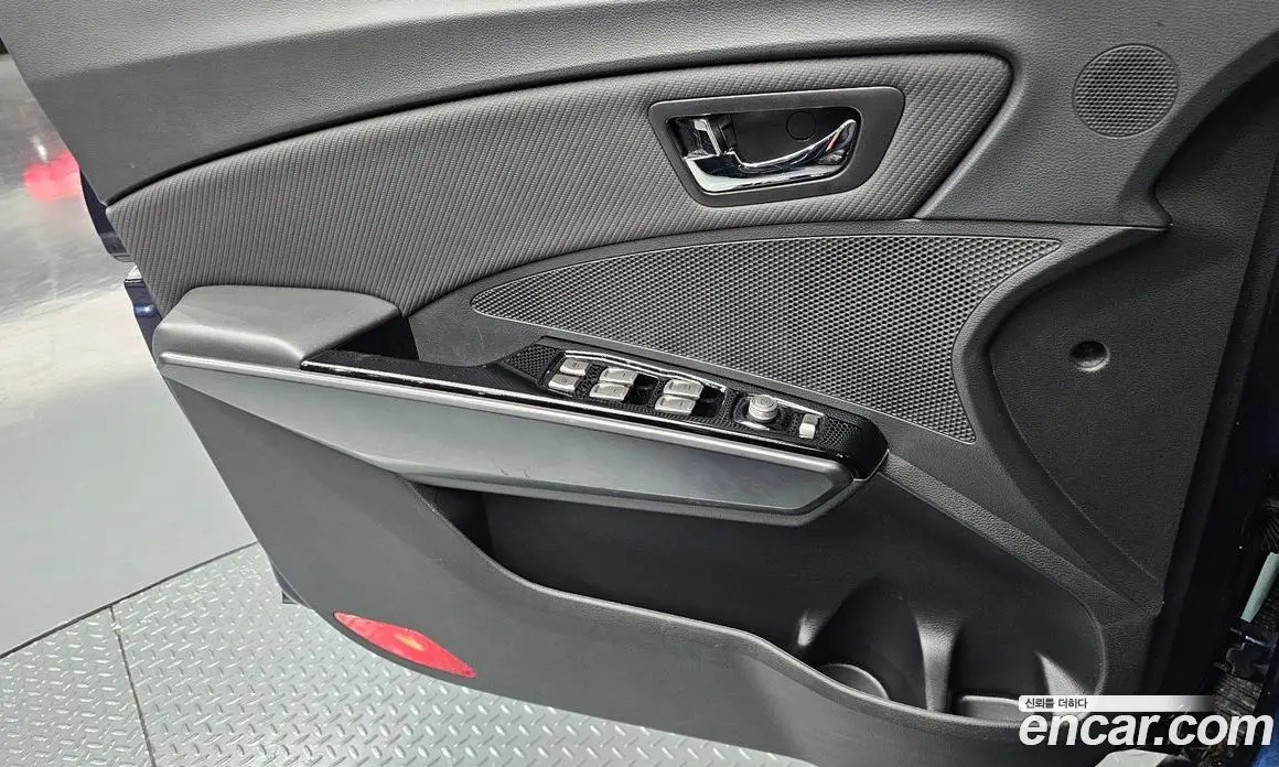 SsangYong TIBOLI 2018 1.6 автомат (гидро), фото 14