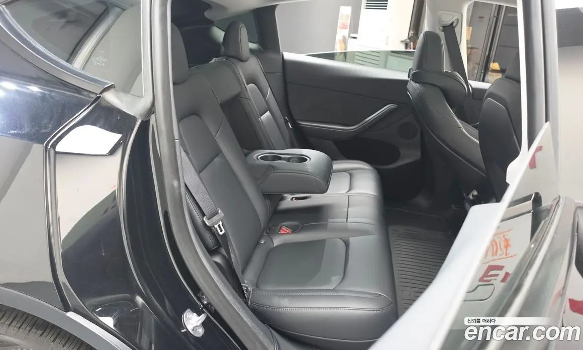 Tesla Model Y 2024 0.2 автомат (гидро), фото 17 Tesla Model Y 2024 0.2 автомат (гидро), фото 17