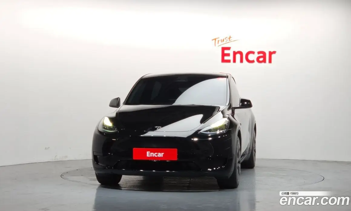Tesla Model Y 2024 0.2 автомат (гидро), фото 3 Tesla Model Y 2024 0.2 автомат (гидро), фото 3