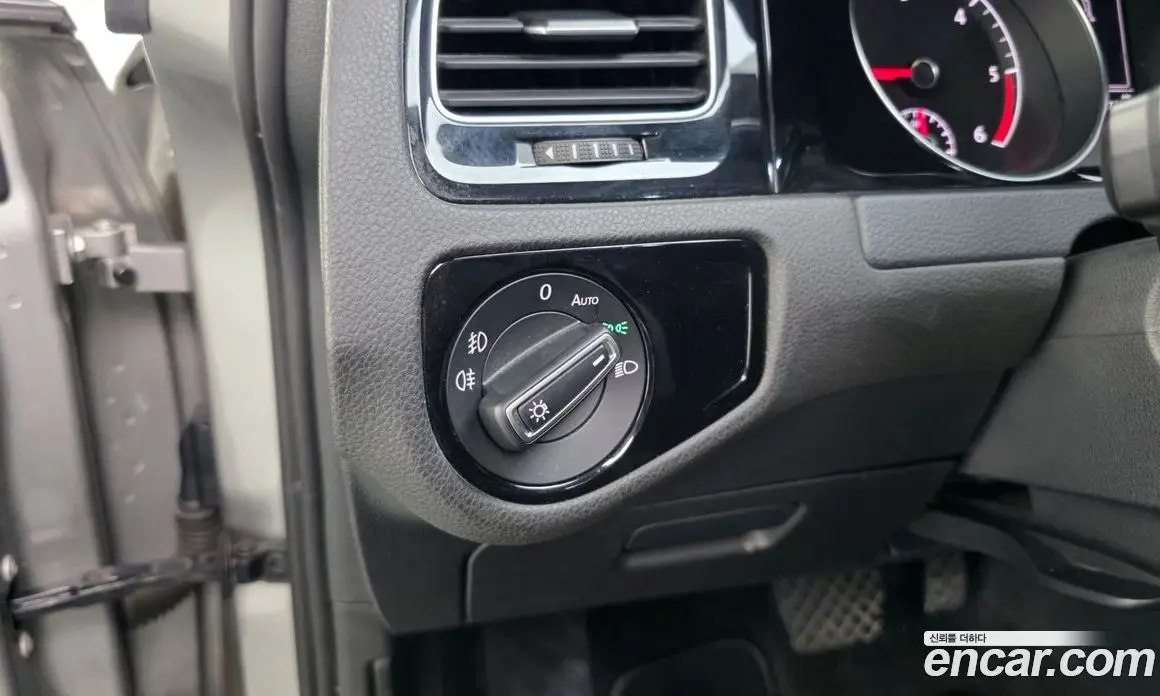 Volkswagen Golf 2014 2.0 автомат (гидро), фото 17