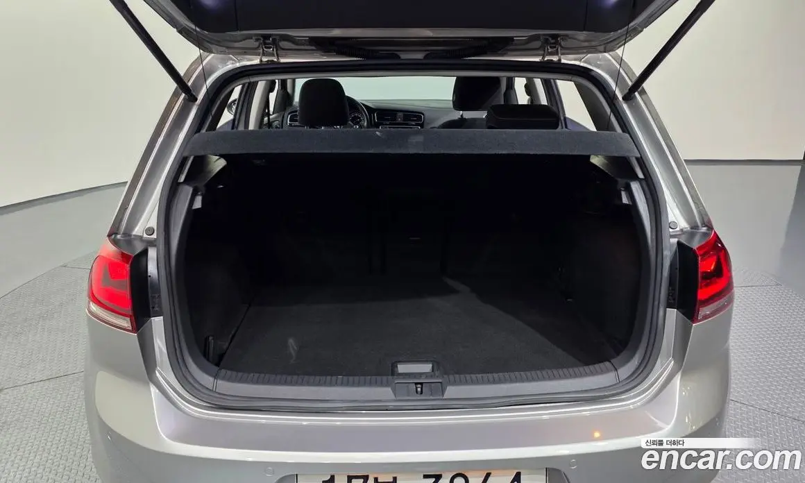 Volkswagen Golf 2014 2.0 автомат (гидро), фото 20